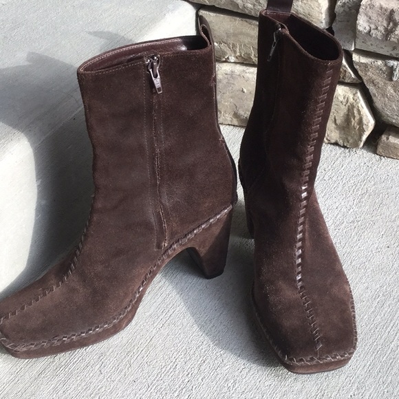 Linea Paolo Brown Suede Boots - Picture 1 of 6